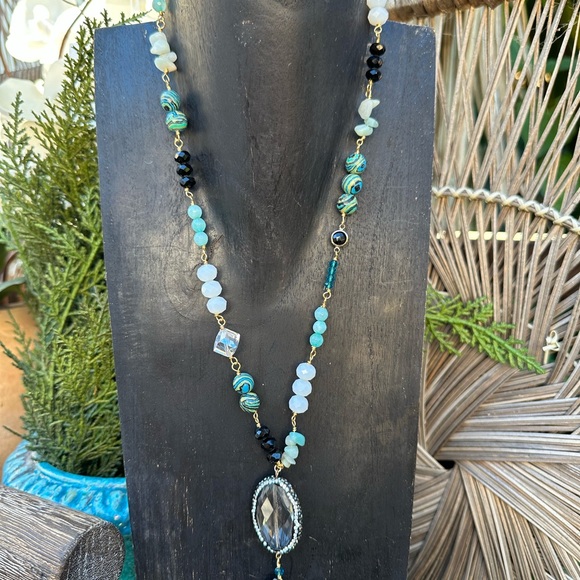 2023 SALE Stone, shell & glass crystal pendant - Picture 2 of 4